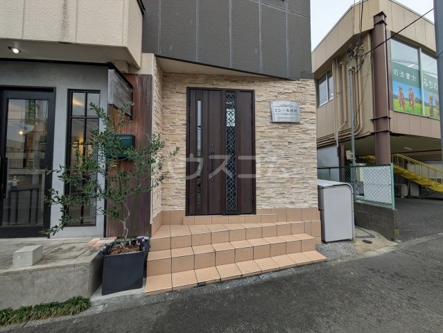 2/3 エントランス