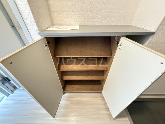 13/30 収納