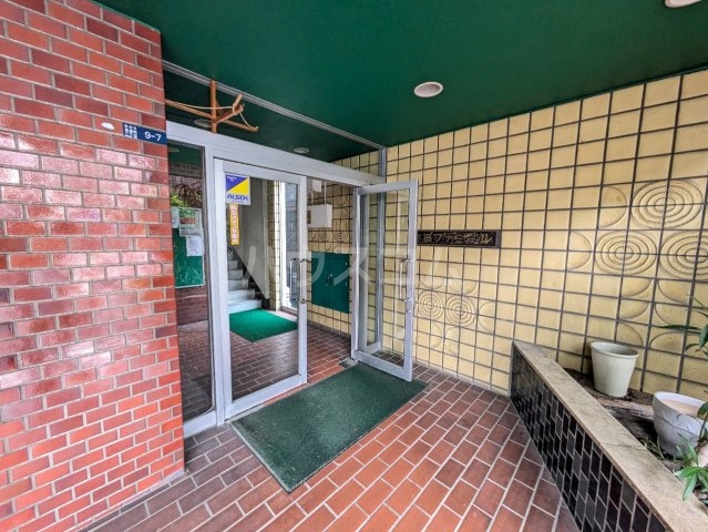 20/24 エントランス