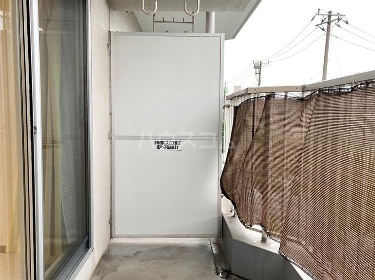 13/19 バルコニー