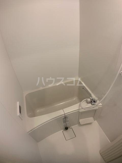 16/30 浴室