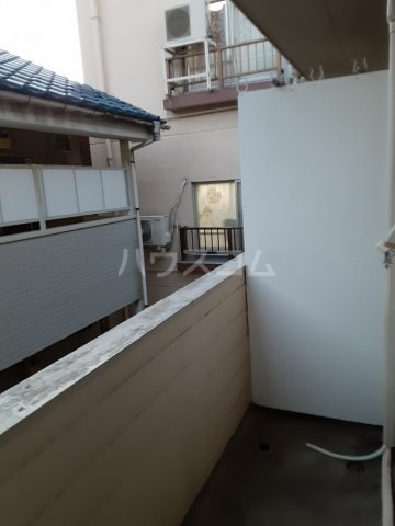 23/30 バルコニー
