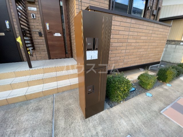 26/30 エントランス