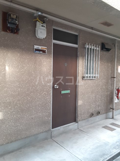 29/30 エントランス