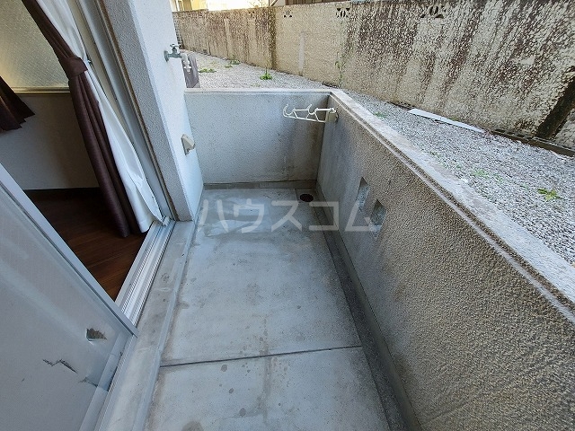 16/27 バルコニー