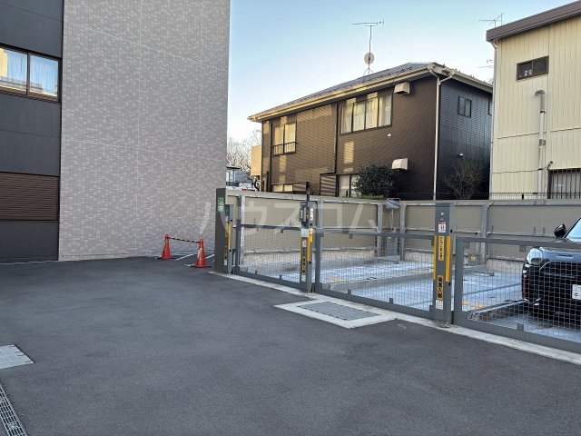 22/30 駐車場