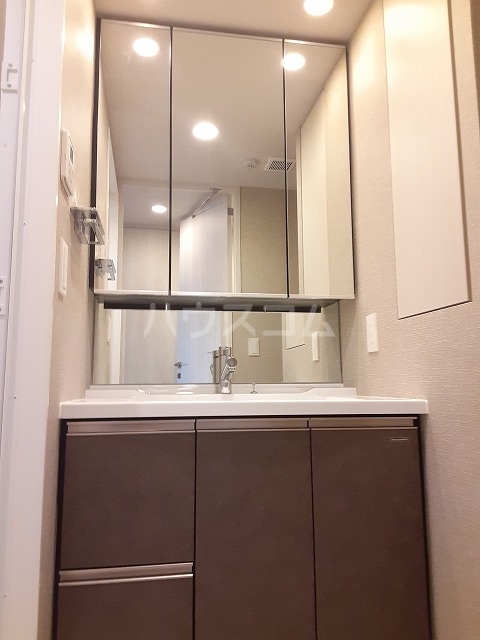 15/30 洗面