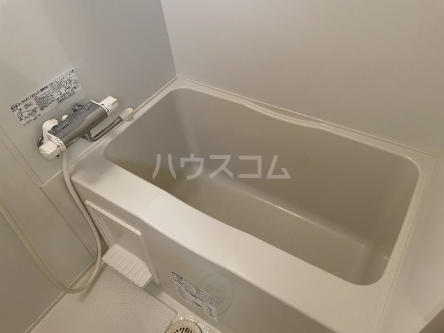 13/30 浴室
