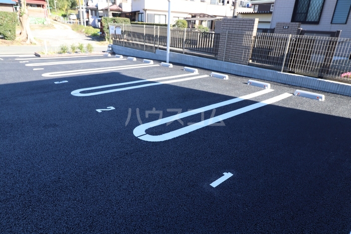 18/19 駐車場