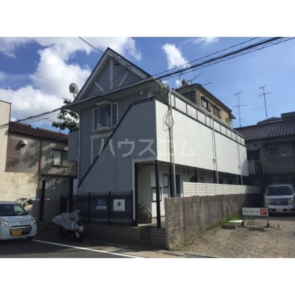 15/16 エントランス