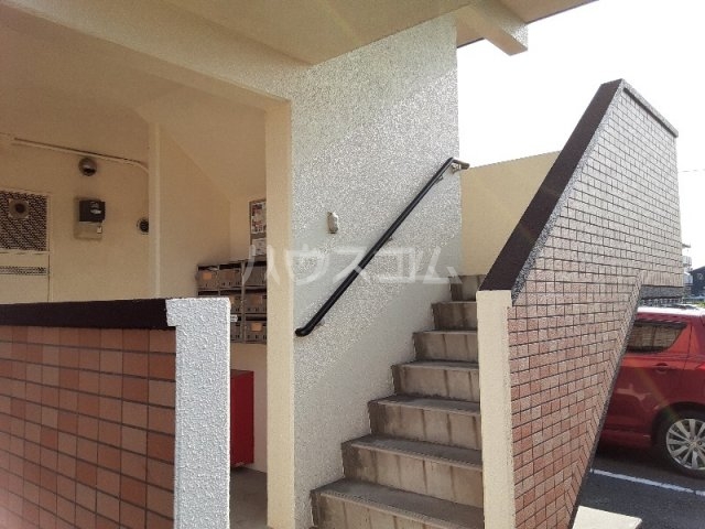 15/26 エントランス