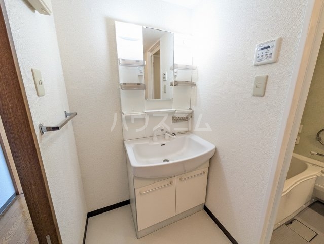 17/30 洗面