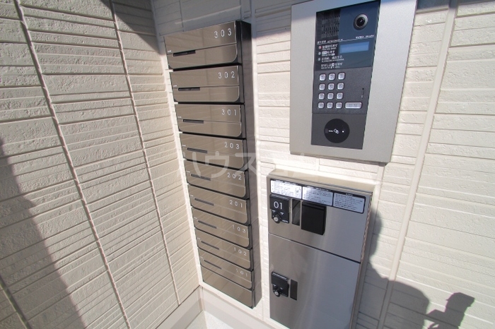 14/20 エントランス