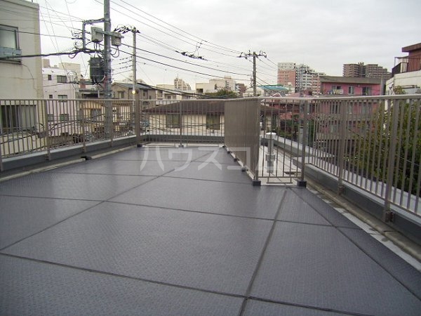 14/23 バルコニー