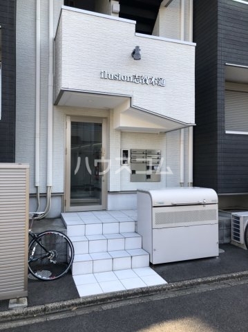 14/19 エントランス