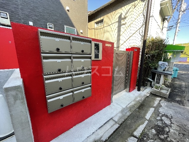 20/30 エントランス