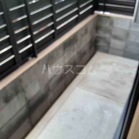 17/27 バルコニー