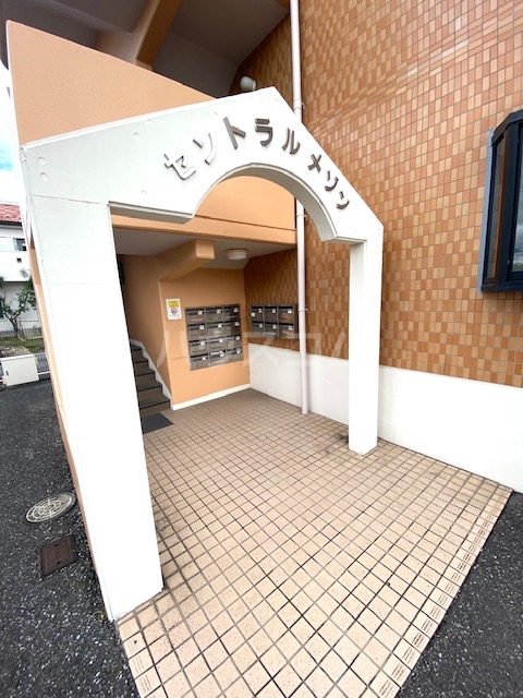 20/22 エントランス