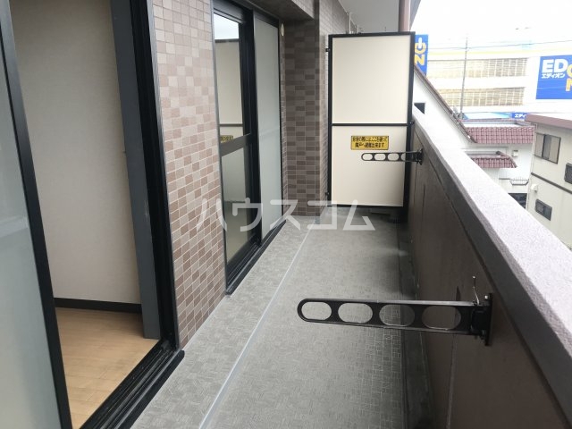 19/30 バルコニー