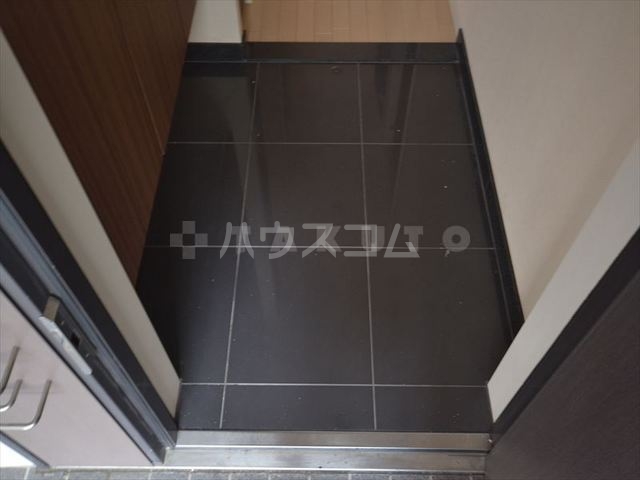 13/30 玄関
