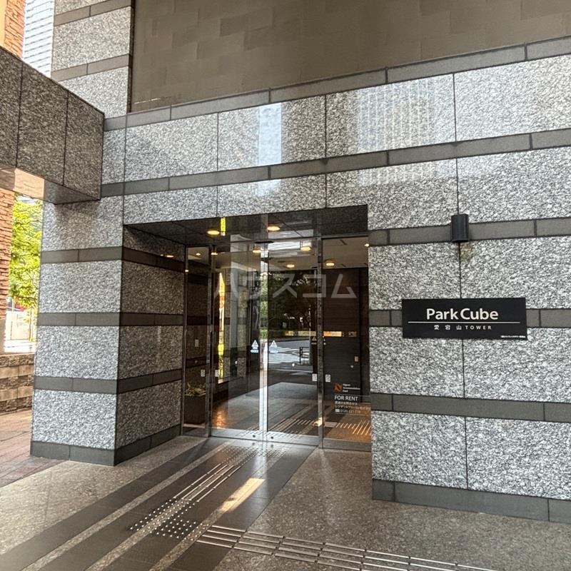 7/11 エントランス