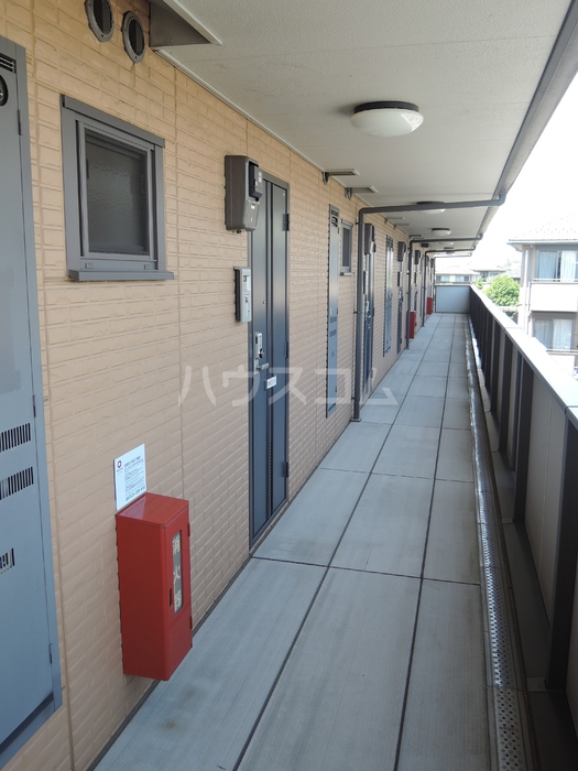 21/29 エントランス