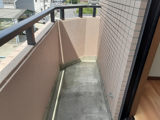 25/30 バルコニー