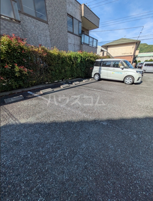 20/23 駐車場