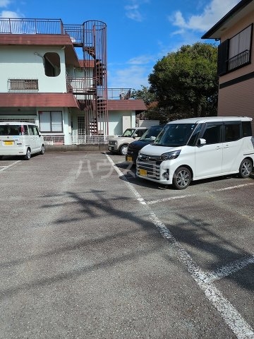 23/23 駐車場