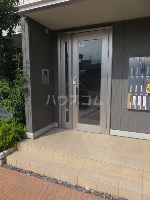 20/25 エントランス