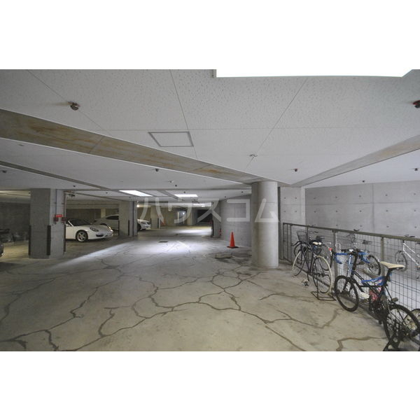17/25 駐車場