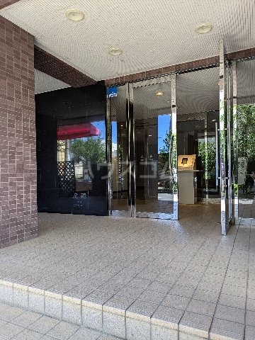 29/30 エントランス