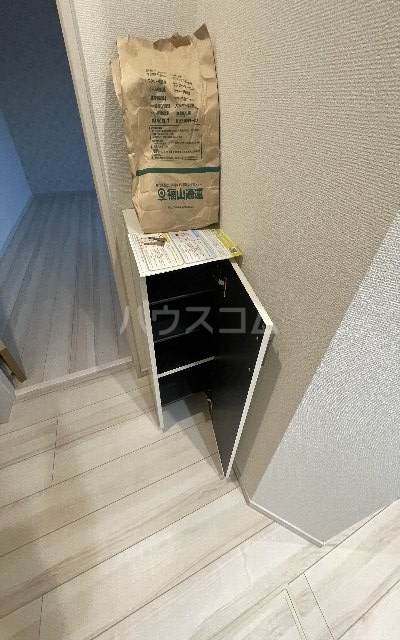 25/30 エントランス