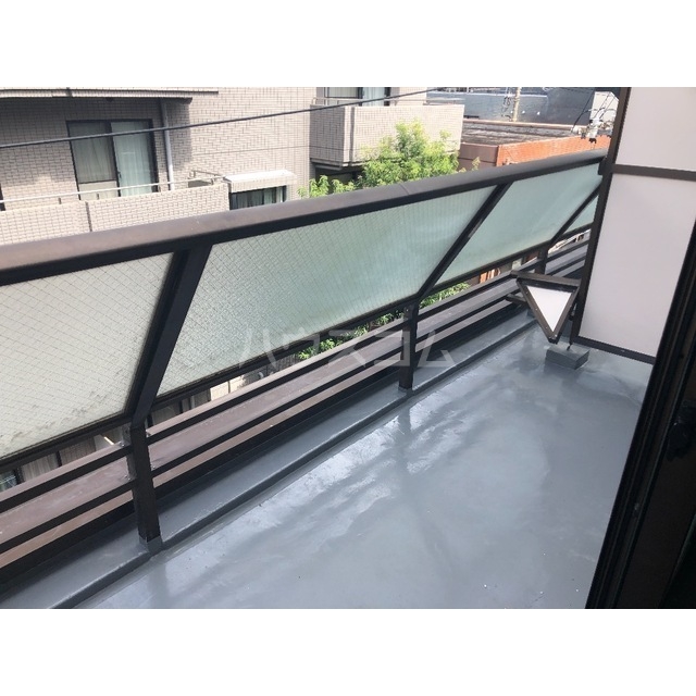 18/24 バルコニー