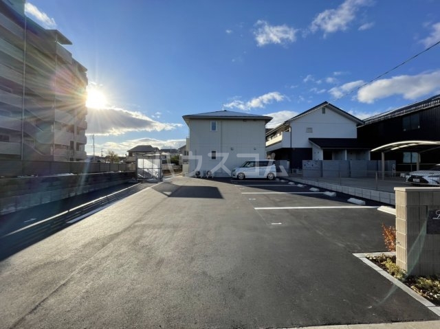 22/23 駐車場