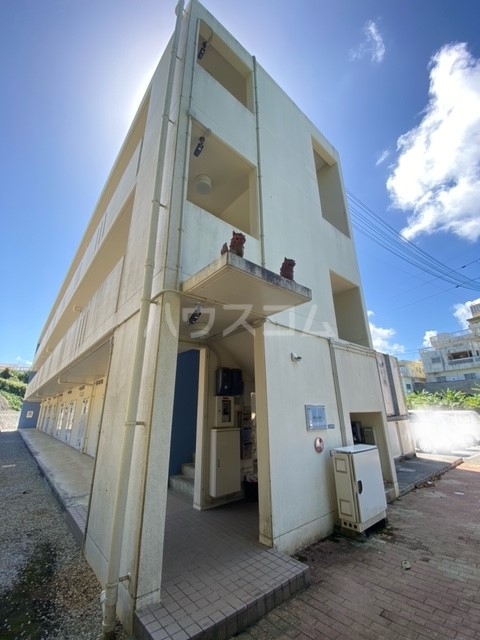 15/19 エントランス