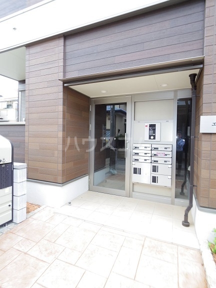 14/20 エントランス