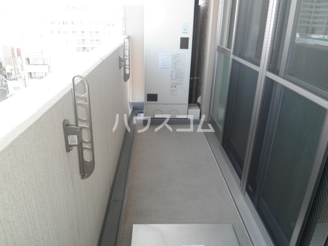 18/27 バルコニー