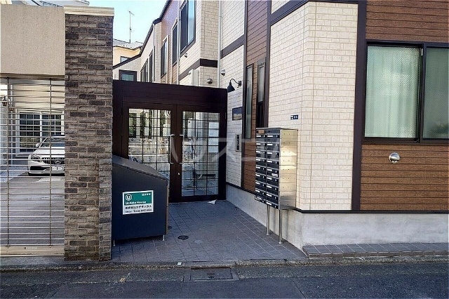 17/20 エントランス