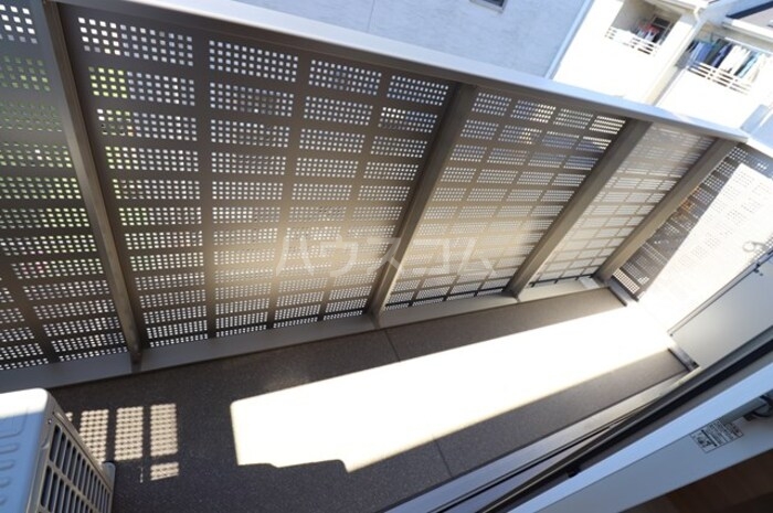 13/27 バルコニー