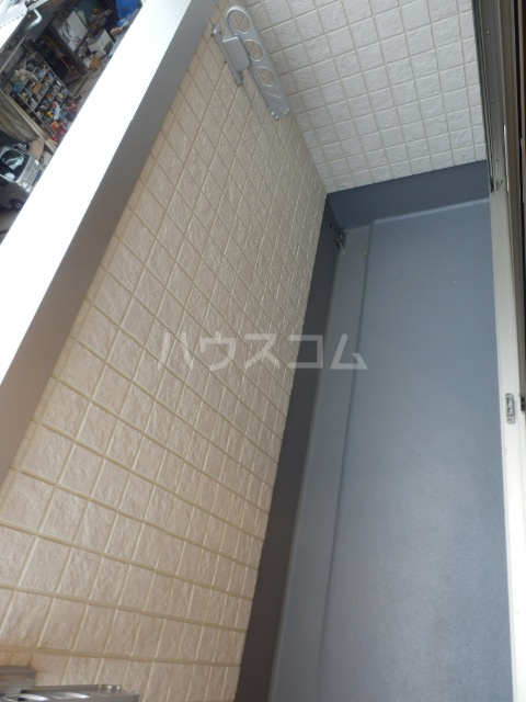 18/23 バルコニー