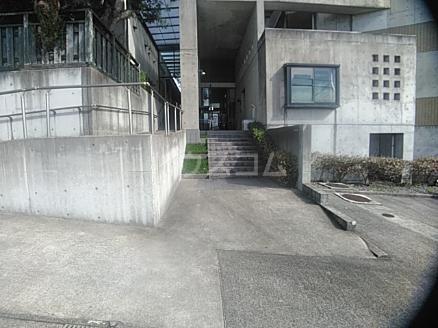 28/30 駐車場