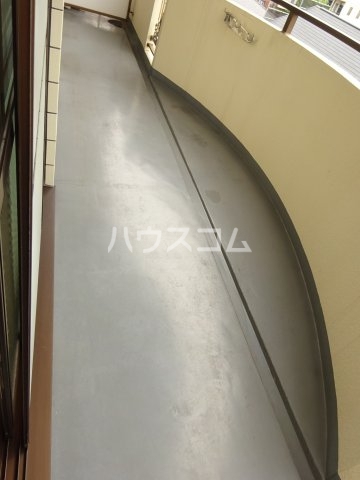 18/28 バルコニー