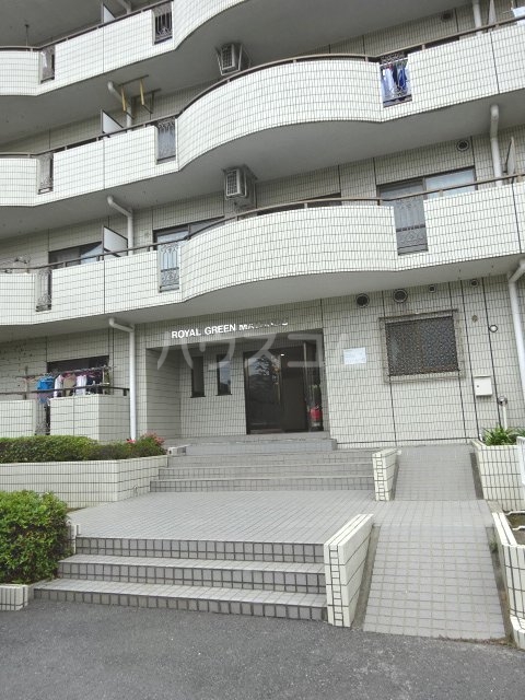 21/25 エントランス