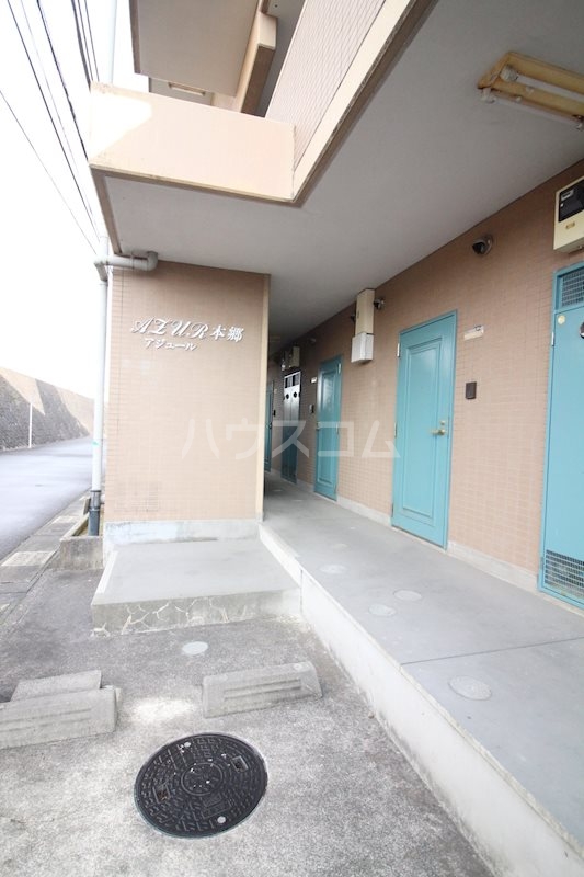 13/16 エントランス