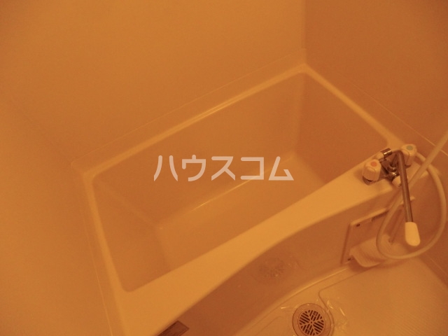 17/30 浴室