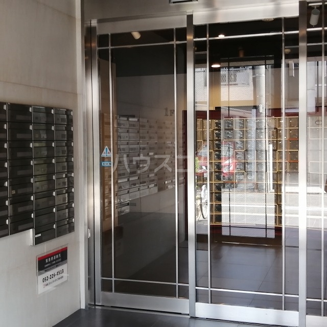 29/30 エントランス