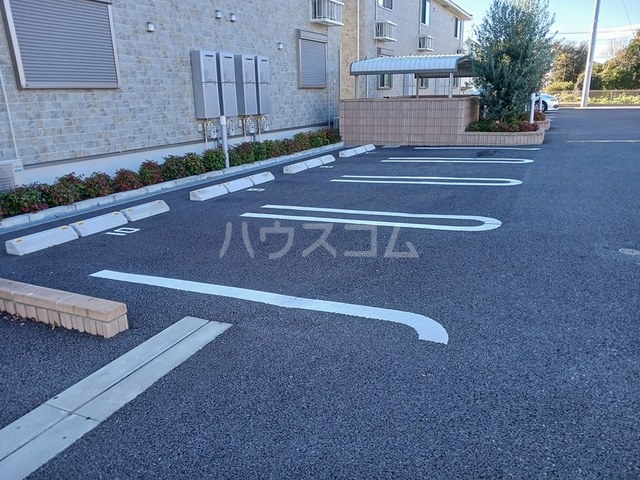 25/30 駐車場