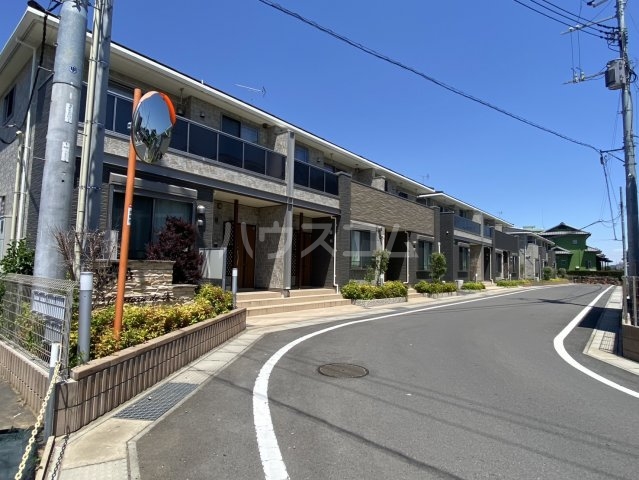 27/30 駐車場