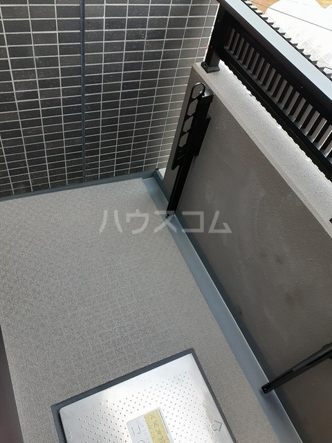 13/22 バルコニー